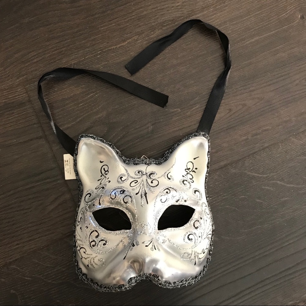 Authentic silver cat mask made in Venice Italy